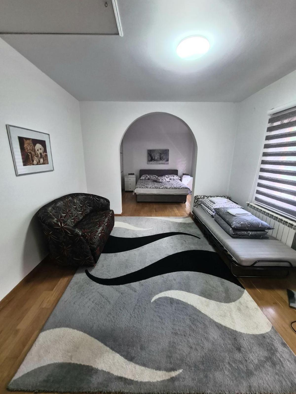Center - Free Parking Villa *