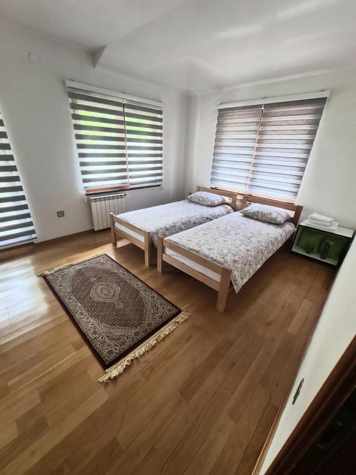 Center - Free Parking Villa *